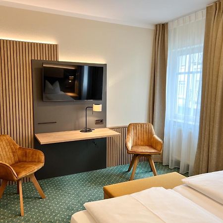 Stadthotel Muenze Бад-Мергентхайм Экстерьер фото