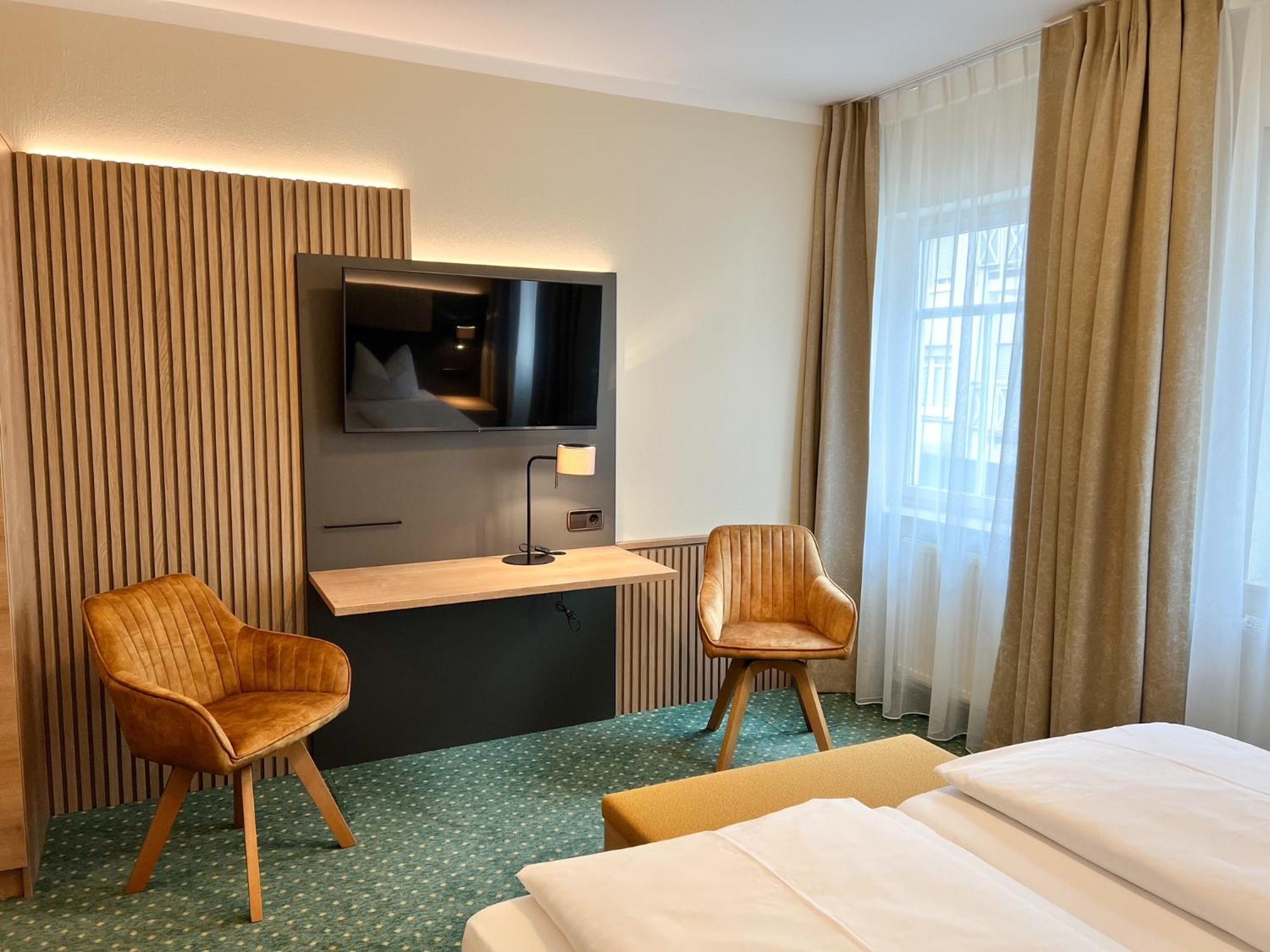 Stadthotel Muenze Бад-Мергентхайм Экстерьер фото